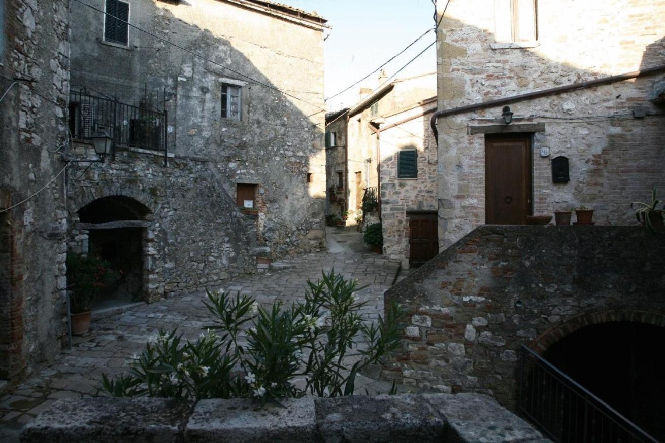 Locanda La Pieve Semproniano Екстериор снимка