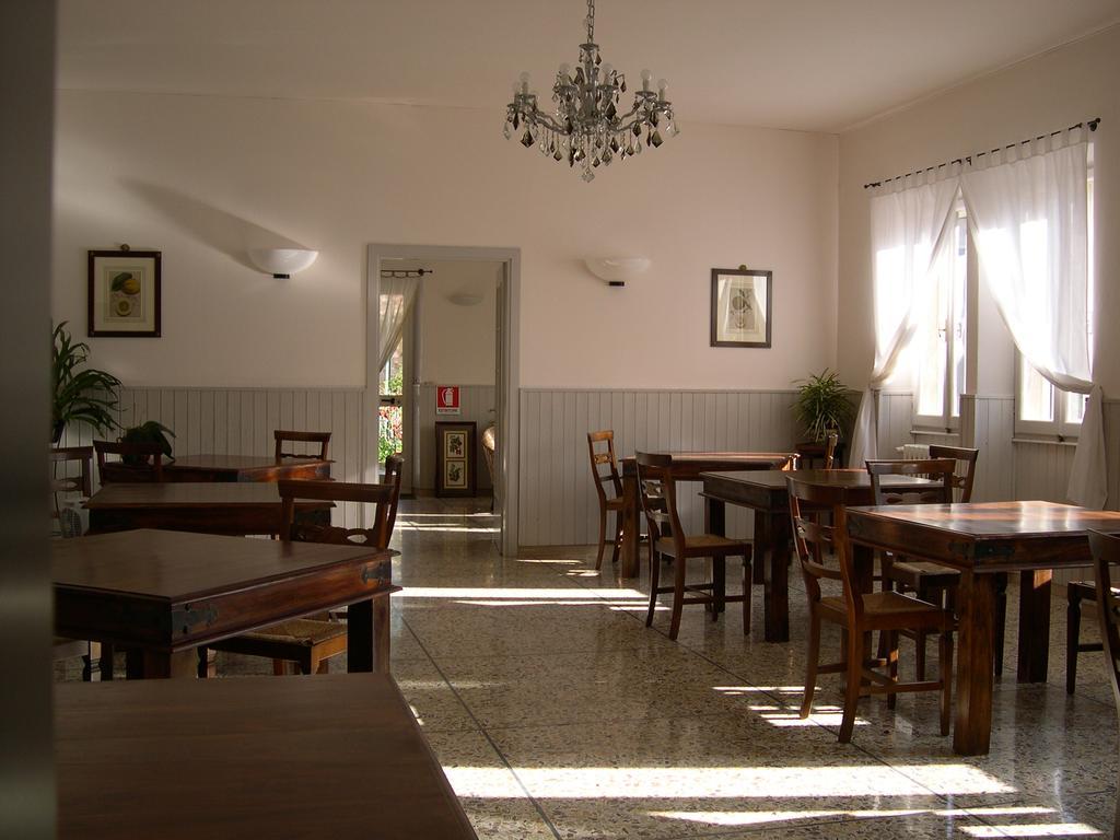 Locanda La Pieve Hotel Semproniano Екстериор снимка